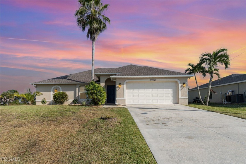 Beautiful Single-Family Home in Northwest Cape Coral with Canal - Beach Home for sale in Cape Coral, Florida on Beachhouse.com