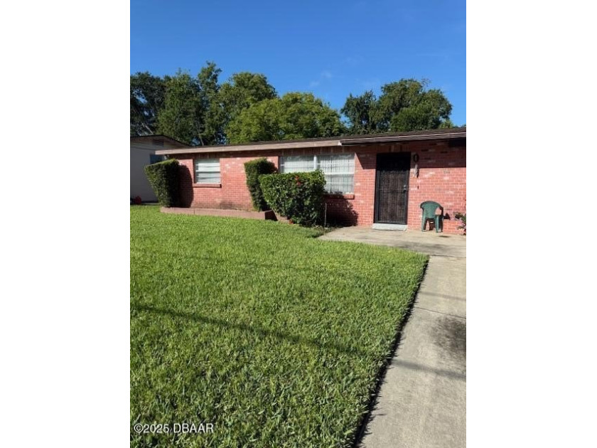 Welcome to your beautiful new home! Perfect for first time - Beach Home for sale in Daytona Beach, Florida on Beachhouse.com