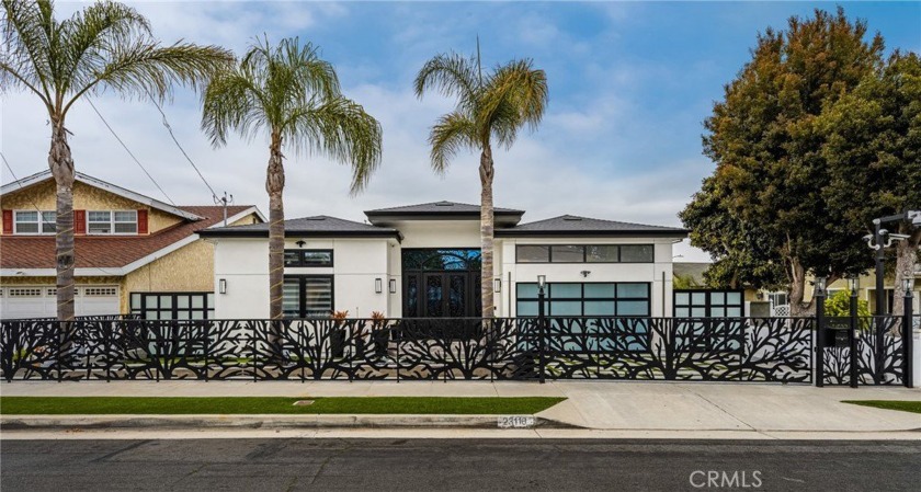 Centrally located in the heart of Torrance, just minutes from - Beach Home for sale in Torrance, California on Beachhouse.com