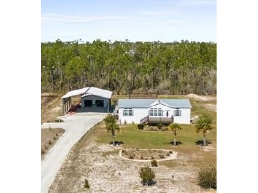 Discover the perfect blend of country living and coastal - Beach Home for sale in Port St Joe, Florida on Beachhouse.com