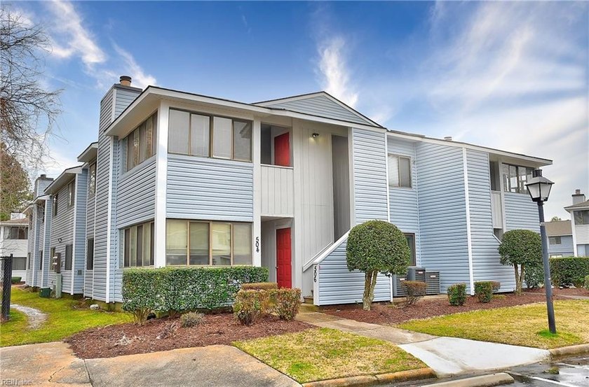 You will love the updates! Fresh paint; new: appliances - Beach Townhome/Townhouse for sale in Virginia Beach, Virginia on Beachhouse.com