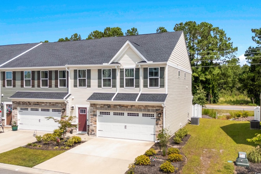 Your *like new* Townhome is low on maintenance and high on style - Beach Condo for sale in Myrtle Beach, South Carolina on Beachhouse.com