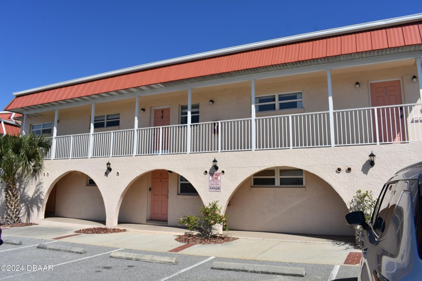 Lovely affordable 2-bedroom, 1 bath unit. See the Ocean views - Beach Condo for sale in Ormond Beach, Florida on Beachhouse.com