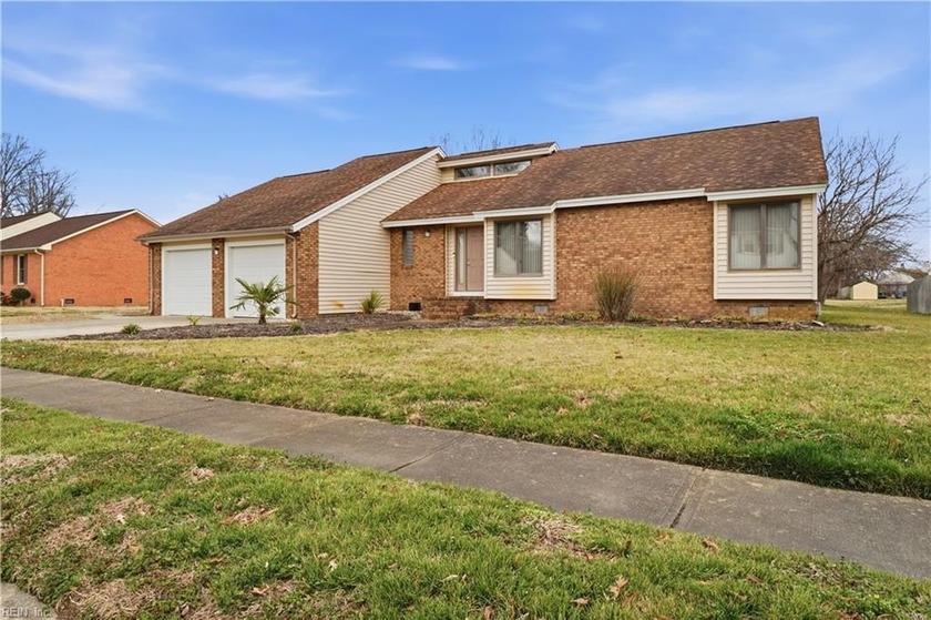 Western Branch move in ready home. Home features nice manicured - Beach Home for sale in Chesapeake, Virginia on Beachhouse.com