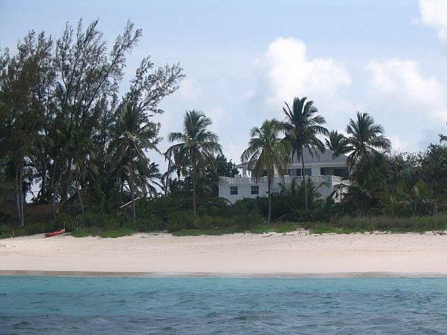 Tropical Impulse, Waterfront Beach House Vacation Rental - Beach Vacation Rentals in North Palmetto Point, Eleuthera, Bahamas on Beachhouse.com