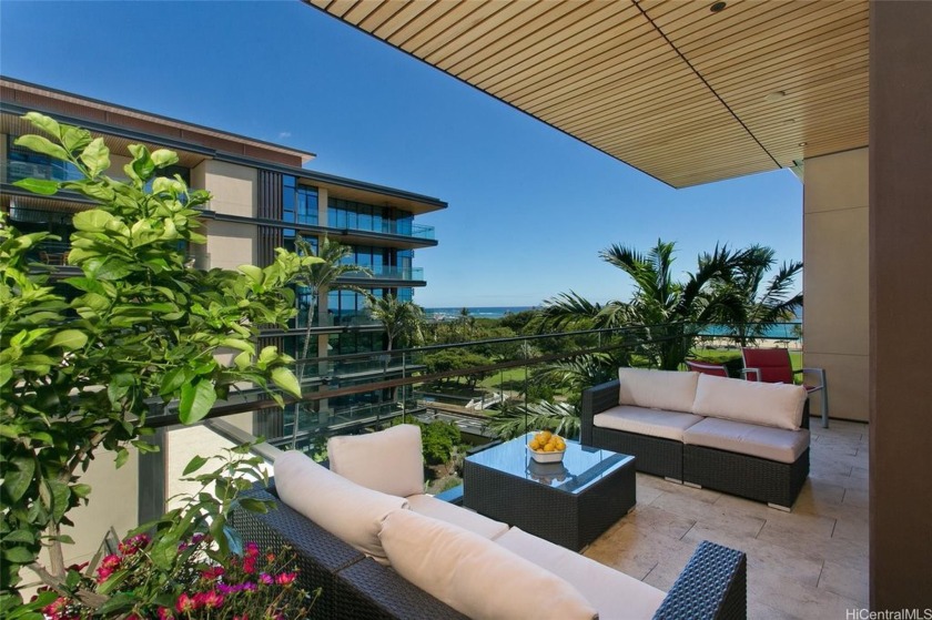 Experience the luxury living at Park Lane Ala Moana! This - Beach Condo for sale in Honolulu, Hawaii on Beachhouse.com