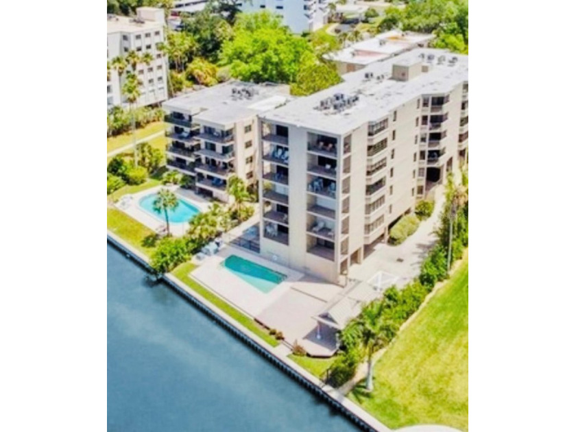 Come live in paradise in this fabulous waterfront location - Beach Condo for sale in Clearwater, Florida on Beachhouse.com