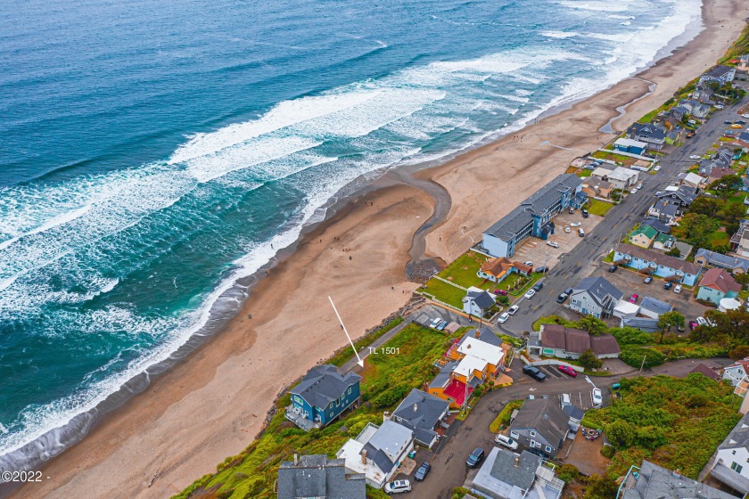 Oceanfront lot with 50 feet of ocean frontage! Low beach access - Beach Lot for sale in Lincoln City, Oregon on Beachhouse.com