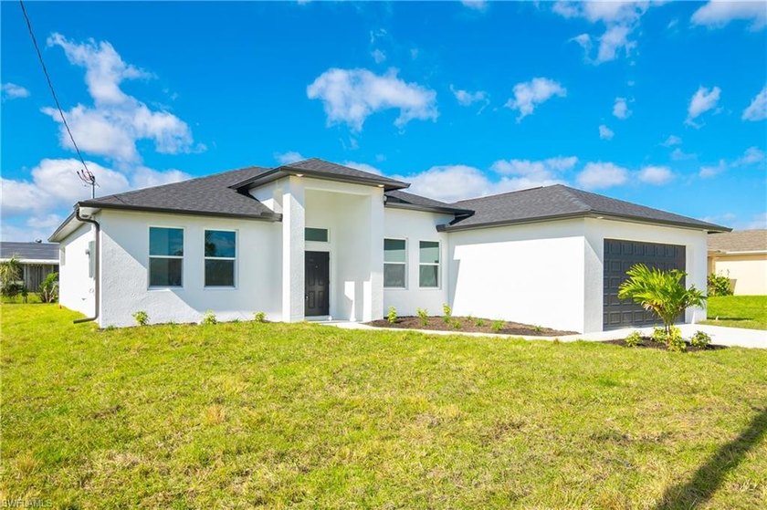 One or more photo(s) has been virtually staged, AI generated or - Beach Home for sale in Cape Coral, Florida on Beachhouse.com