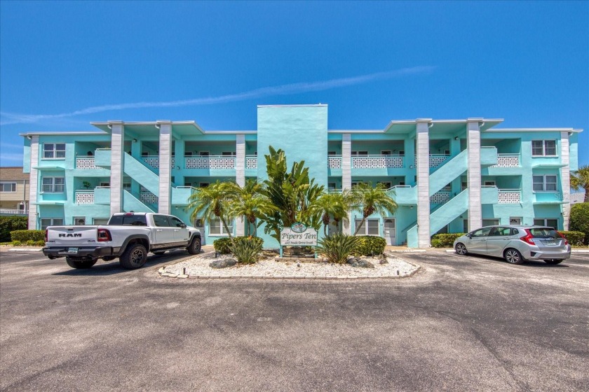 Water front Condo!!! Come see this tastefully decorated and well - Beach Condo for sale in Dunedin, Florida on Beachhouse.com