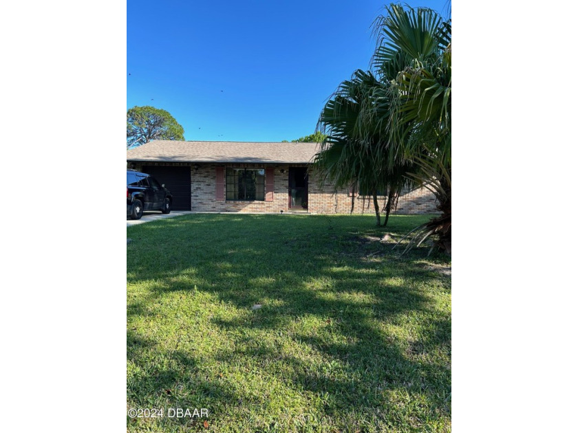 New Roof, AC, Salt water pool, newer appliances...   3/2. (3 Bed - Beach Home for sale in Edgewater, Florida on Beachhouse.com