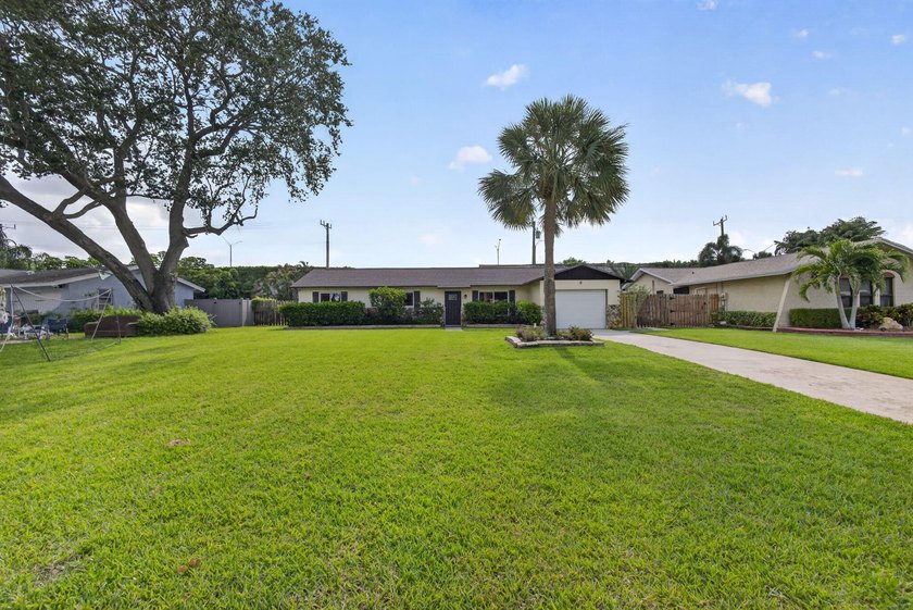 Charming 3-Bedroom, 2-Bath Home in Desirable Palm Beach Gardens - Beach Home for sale in Palm Beach Gardens, Florida on Beachhouse.com