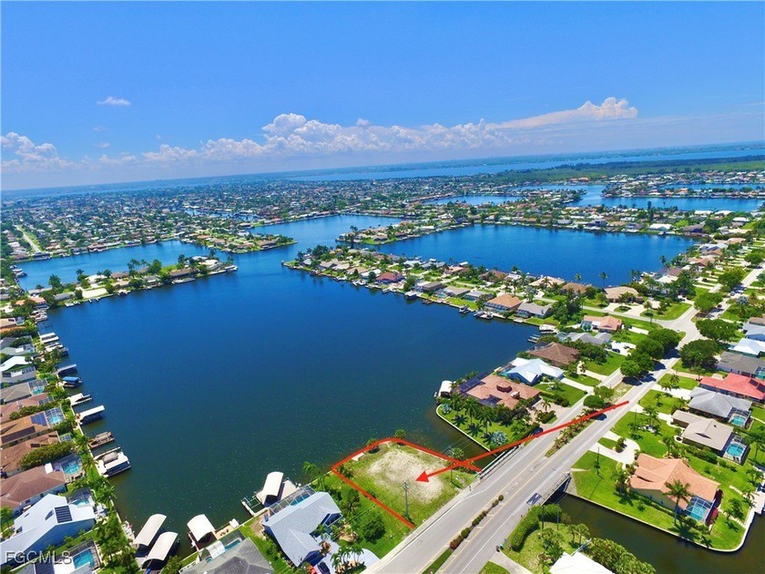 Over-sized gulf access corner lot at the 8-Lakes. More than 200' - Beach Lot for sale in Cape Coral, Florida on Beachhouse.com