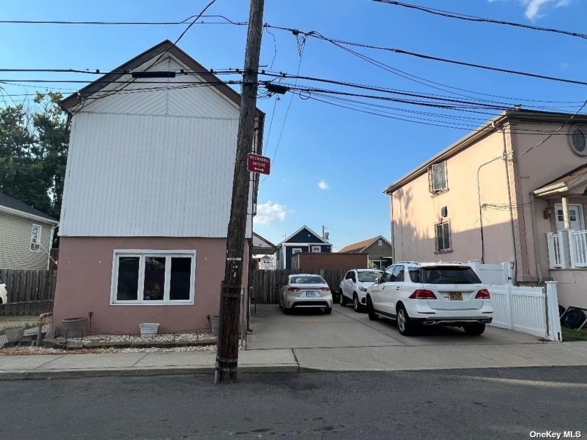 Recently renovated 3 bedrooms, 2 bathrooms in the heart of - Beach Home for sale in Howard Beach, New York on Beachhouse.com