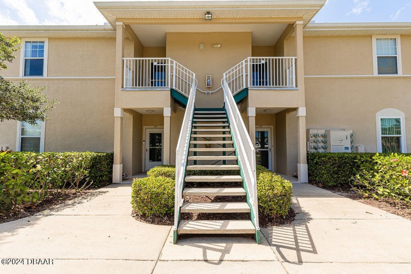 This move in ready 3BR/2BTH condo is in the highly rated Port - Beach Condo for sale in Port Orange, Florida on Beachhouse.com
