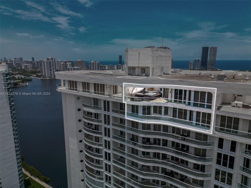 WELCOME TO WILLIAM ISLAND LIFESTYLE, UNIQUE PENTHOUSE IN ALL THE - Beach Condo for sale in Aventura, Florida on Beachhouse.com