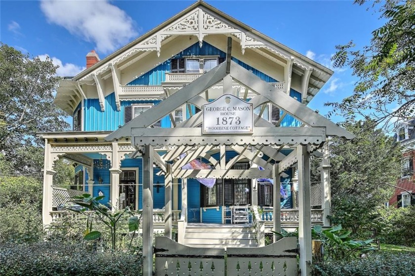 Presenting Woodbine Cottage-The George Champlin Mason House - Beach Home for sale in Newport, Rhode Island on Beachhouse.com