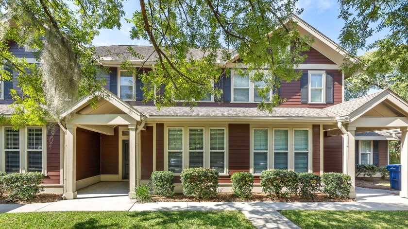 You'll love this hidden gem, tucked away in Summers Bend on the - Beach Home for sale in North Charleston, South Carolina on Beachhouse.com