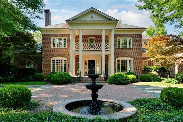 Welcome to 1796 Cypress Isle, a grand riverfront estate with its - Beach Home for sale in Williamsburg, Virginia on Beachhouse.com