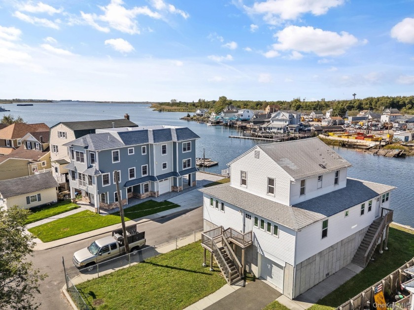 Welcome to this waterfront Colonial in the Meadowmere Park area - Beach Home for sale in Lawrence, New York on Beachhouse.com