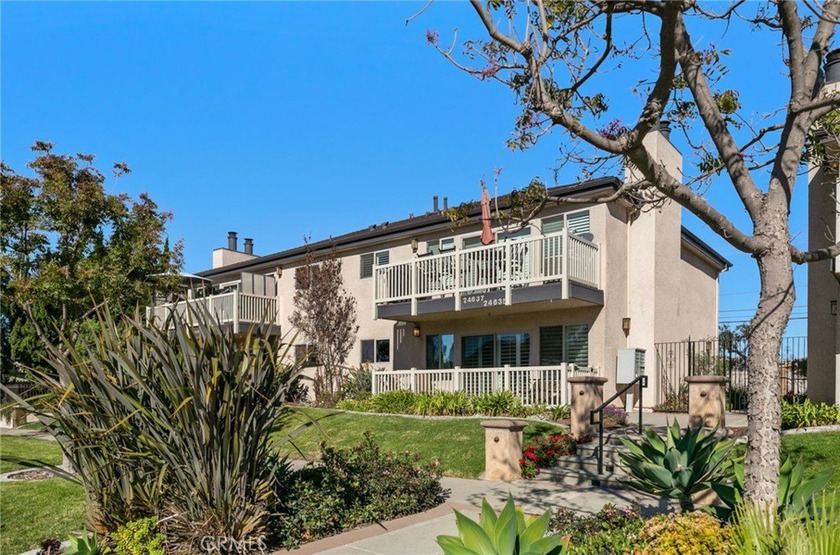 Ideally positioned in the heart of Dana Point's Lantern District - Beach Condo for sale in Dana Point, California on Beachhouse.com