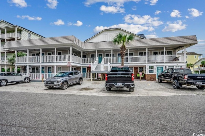 Now this is one to see!! Just across the street from the beach - Beach Condo for sale in North Myrtle Beach, South Carolina on Beachhouse.com