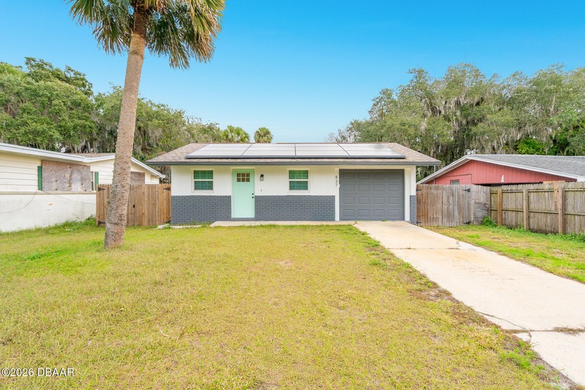 SKIP HIGH ELECTRIC BILLS & LIVE THE COASTAL LIFESTYLE! Welcome - Beach Home for sale in Edgewater, Florida on Beachhouse.com