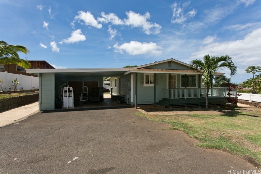 Desirable Hawaiian Home Lands in the valley, Nanakuli, with - Beach Home for sale in Waianae, Hawaii on Beachhouse.com