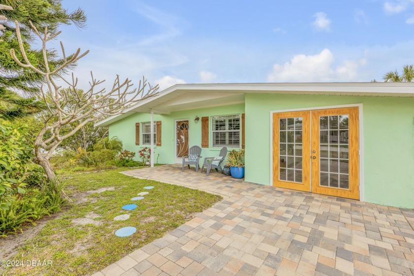 Located in the highly desirable North Beach area, this pool home - Beach Home for sale in New Smyrna Beach, Florida on Beachhouse.com