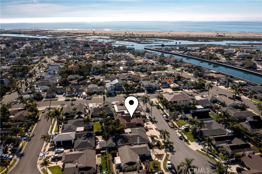 Welcome to 22042 Catalina Circle, ideally located on a quiet - Beach Home for sale in Huntington Beach, California on Beachhouse.com