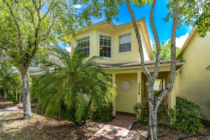 **PRICE REDUCED to match current market value** Welcome to East - Beach Home for sale in Port Saint Lucie, Florida on Beachhouse.com