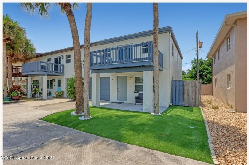 WOW!! This is a one-of-a-kind end unit townhome right across the - Beach Townhome/Townhouse for sale in Satellite Beach, Florida on Beachhouse.com