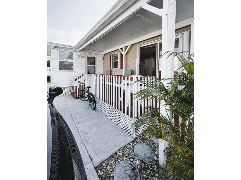 This clean and well-maintained 2000 park model offers 1 bedroom - Beach Home for sale in Sebastian, Florida on Beachhouse.com