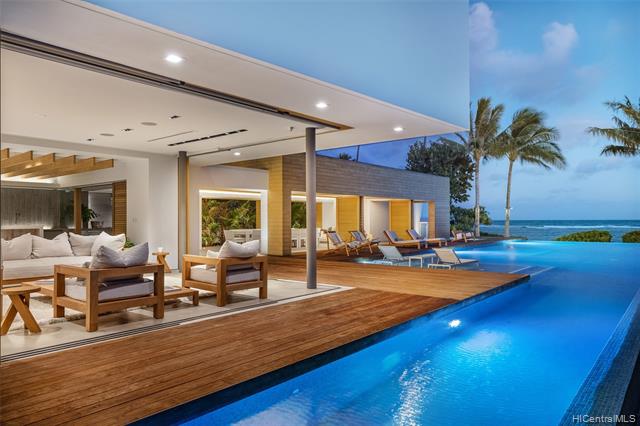 Award Winning Kahala Oceanfront Estate. Maximized Ocean View and - Beach Home for sale in Honolulu, Hawaii on Beachhouse.com
