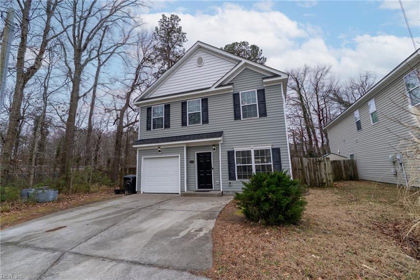 3 bedrooms, 2.5 baths -- No HOA and located just minutes from - Beach Home for sale in Virginia Beach, Virginia on Beachhouse.com