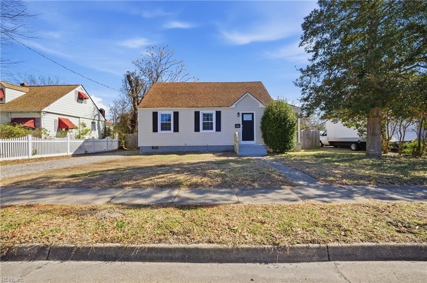 This beautifully updated Cape Cod home perfectly combines - Beach Home for sale in Norfolk, Virginia on Beachhouse.com
