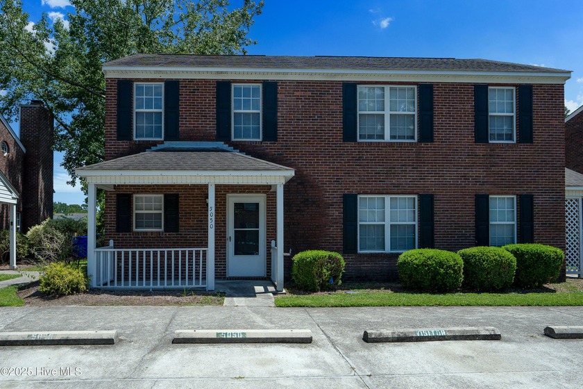 This classic brick townhome offers the perfect blend of location - Beach Townhome/Townhouse for sale in Wilmington, North Carolina on Beachhouse.com