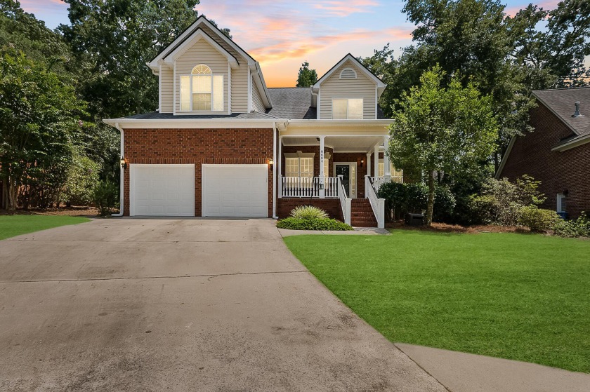 This charming traditional home, with its picturesque landscaping - Beach Home for sale in North Charleston, South Carolina on Beachhouse.com