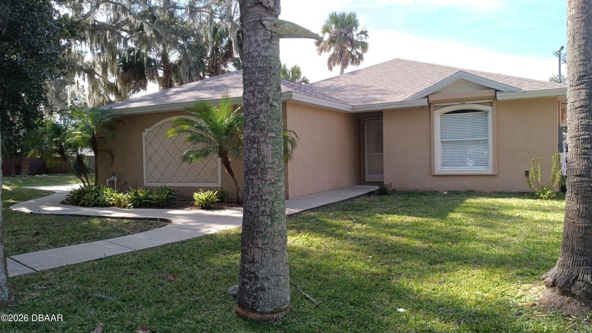 Discover the perfect blend of comfort and convenience in this - Beach Home for sale in Port Orange, Florida on Beachhouse.com