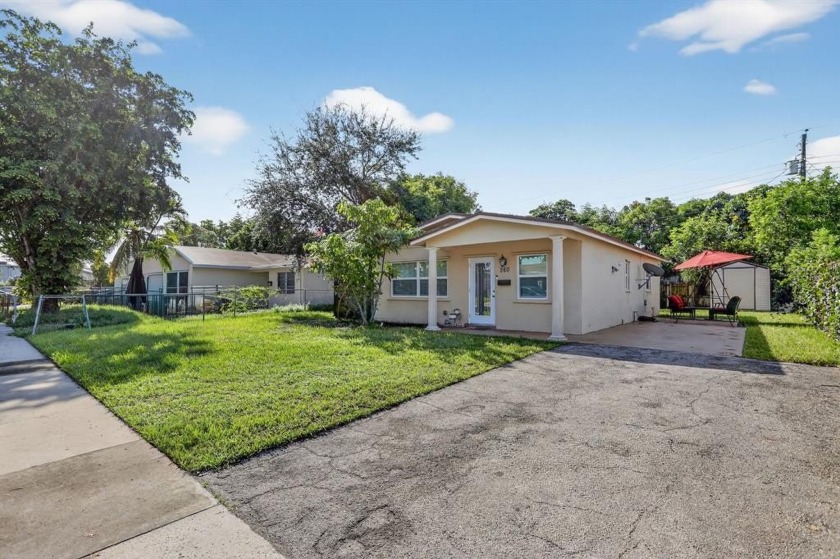 Charming single-family home with storage shed. No HOA. Property - Beach Home for sale in Pompano Beach, Florida on Beachhouse.com