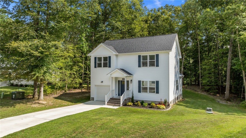 Built by a local builder in 2023, this 3-bedroom, 2.5-bath home - Beach Home for sale in Middlesex, Virginia on Beachhouse.com