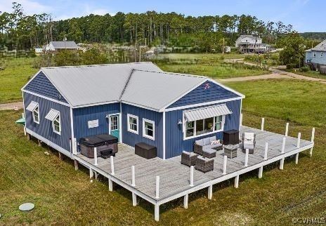 Discover your perfect riverside retreat at TIDE'S SURPRISE - Beach Home for sale in North, Virginia on Beachhouse.com