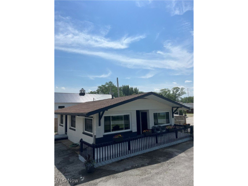 Take a look at this extraordinary opportunity in the coveted - Beach Home for sale in Sandusky, Ohio on Beachhouse.com