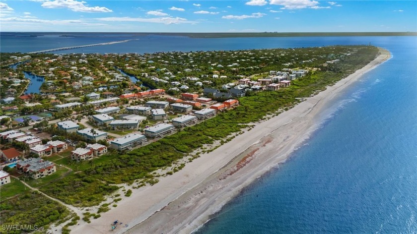 EXTREMELY MOTIVATED SELLER!!! ONE OF THE BEST BUYS ON ISLAND!!! - Beach Condo for sale in Sanibel, Florida on Beachhouse.com