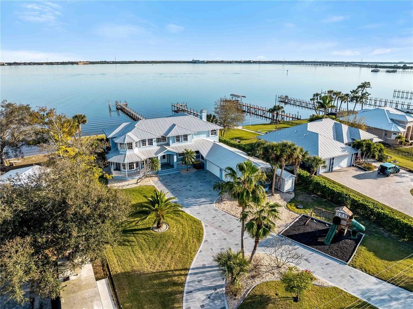 4430 North Shore Drive -- Rarely available waterfront estate - Beach Home for sale in Port Charlotte, Florida on Beachhouse.com