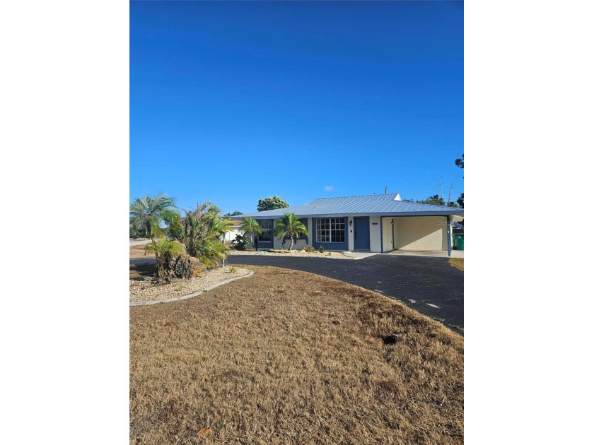Adorable, well maintained 3/2 pool home in a quiet neighborhood - Beach Home for sale in Port Charlotte, Florida on Beachhouse.com