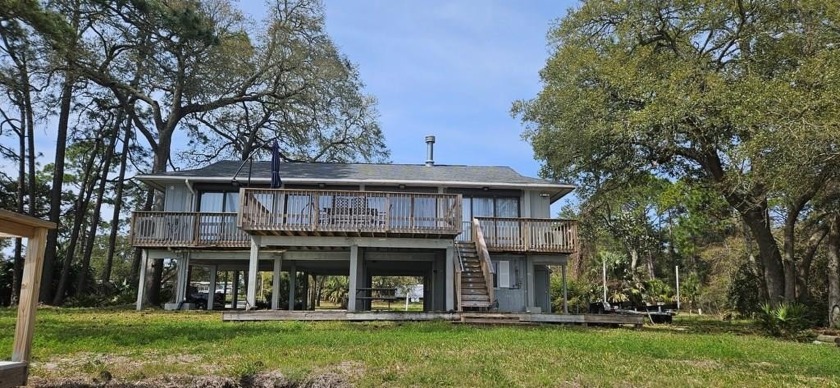 Bayfront Bliss: Turn-Key 2-Bedroom, 2-Bath Home with Panoramic - Beach Home for sale in Lanark Village, Florida on Beachhouse.com