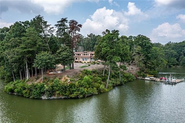 Welcome home to a stunning waterfront retreat where traditional - Beach Home for sale in Lancaster, Virginia on Beachhouse.com