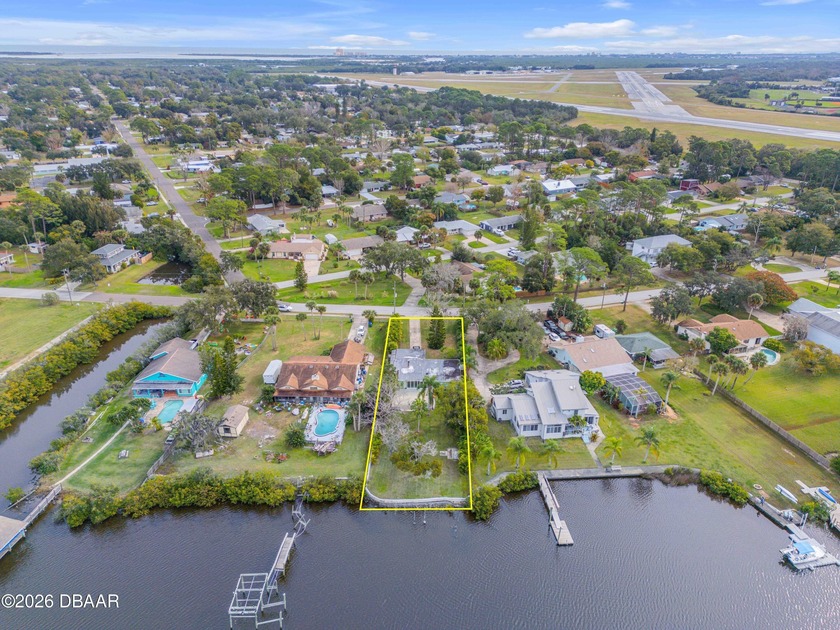 This property is being offered primarily for land value and - Beach Home for sale in New Smyrna Beach, Florida on Beachhouse.com