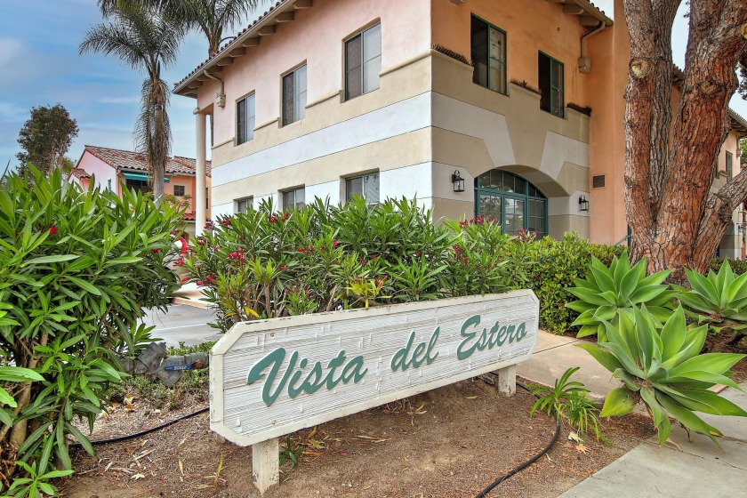 ''Vista Del Estero '' pet friendly townhouse with private gate - Beach Townhome/Townhouse for sale in Carpinteria, California on Beachhouse.com